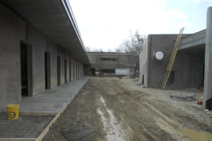 Construction of behind the scenes facilities for zoo exhibit