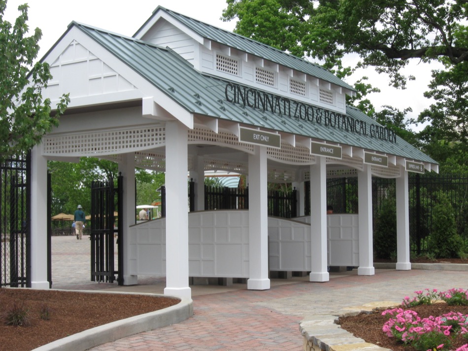 Cincinnati Zoo & Botanical Garden - Entry Village