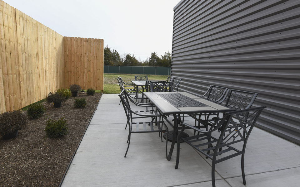 Outdoor space at Warren County Probate and Juvenile Court